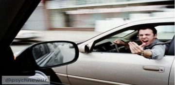 چرا افراد آرام در حین رانندگی عصبانی می شوند؟