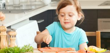 خوردن ماهی بر خواب و هوش کودکان تاثیر مثبت دارد