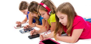 مقصر اعتیاد کودکان به فناوری کیست؟