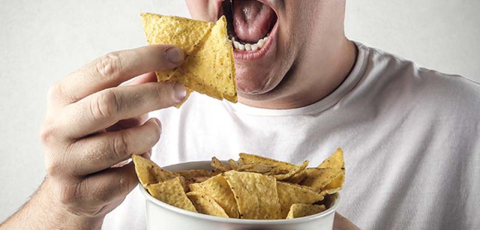 دلیل عصبانی شدن هنگام غذا خوردن دیگران چیست؟