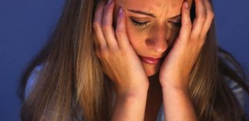 زنان دو برابر مردان در خطر ابتلا به افسردگی هستند