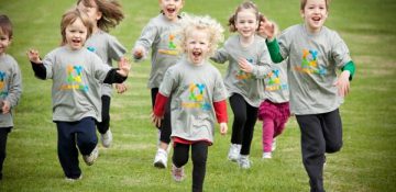 چگونه بیش فعالی کودکان را با ورزش بهبود ببخشیم؟