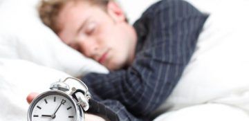 فقط ۱۶ دقیقه کم خوابی می‌تواند به عملکرد شغلی آسیب برساند!