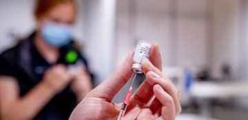 تزریق دز اول واکسن کرونا سلامت روانی را افزایش می دهد