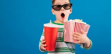چه فیلم‌هایی را نباید همراه کودکان تماشا کرد؟