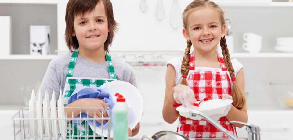 چگونه کودکی مسئول و متعهد تربیت کنیم؟