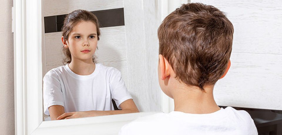 برخی نوجوانان نمی‌دانند دختر هستند یا پسر!